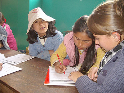 Hausaufgabenbetreuung im Jugendhaus.