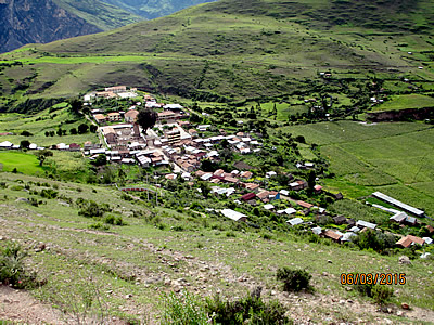 Das Dorf Ccapi im Andenhochland.
