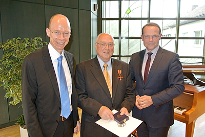 Landrat Dr. Michael Lübbersmann, Dr. Heinz Gravenkötter und Bürgermeister Ansgar Pohlmann