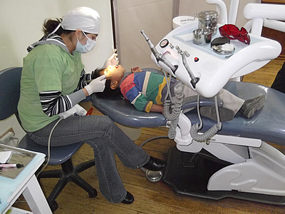Die neue Zahnarztpraxis hat ihren Betrieb aufgenommen.